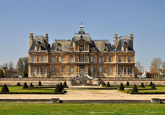 Maison à MAISONS-LAFFITTE