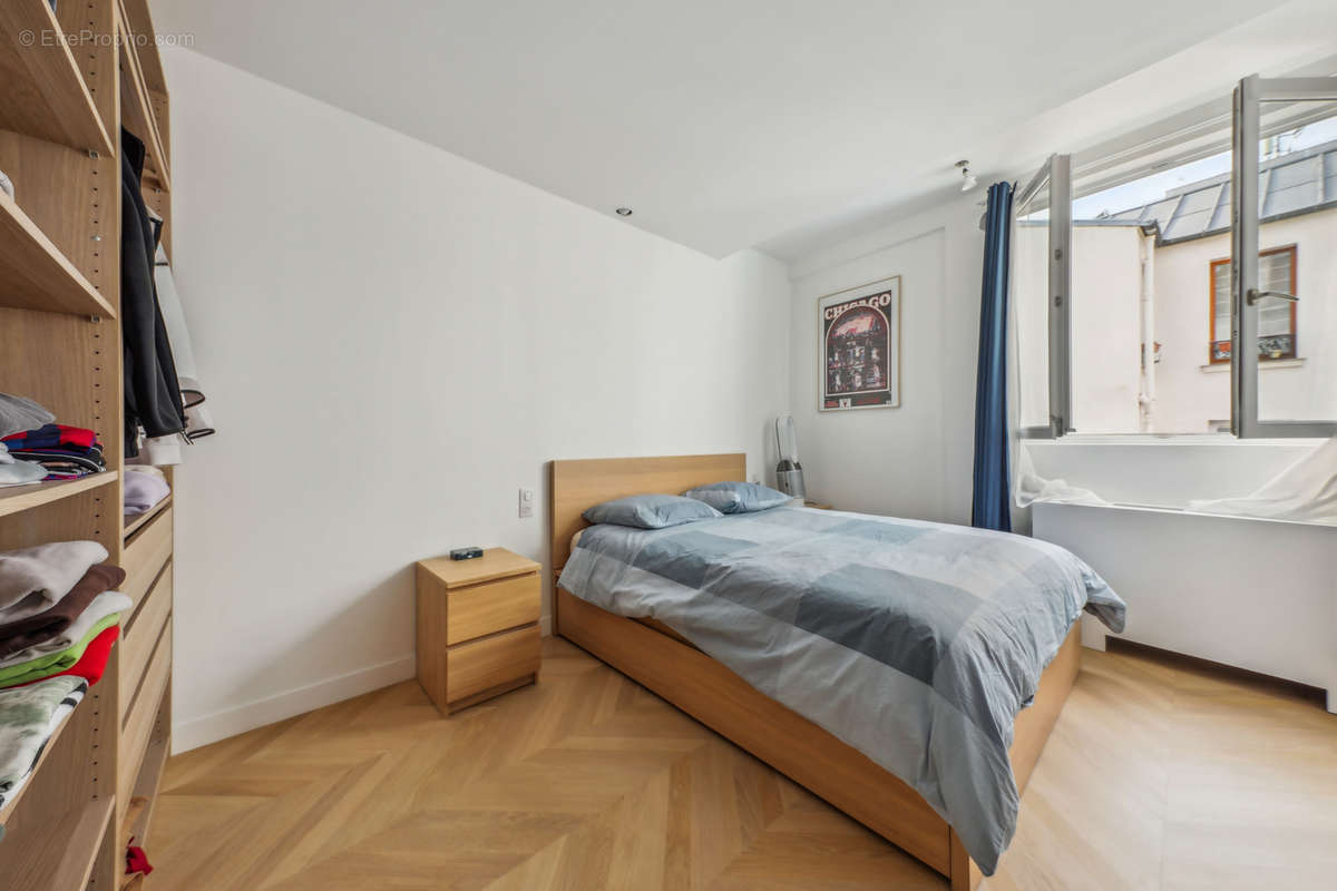 Appartement à PARIS-20E