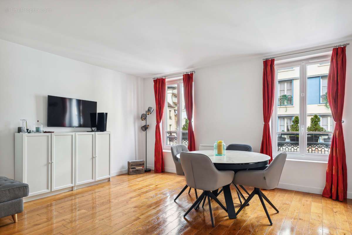 Appartement à PARIS-11E