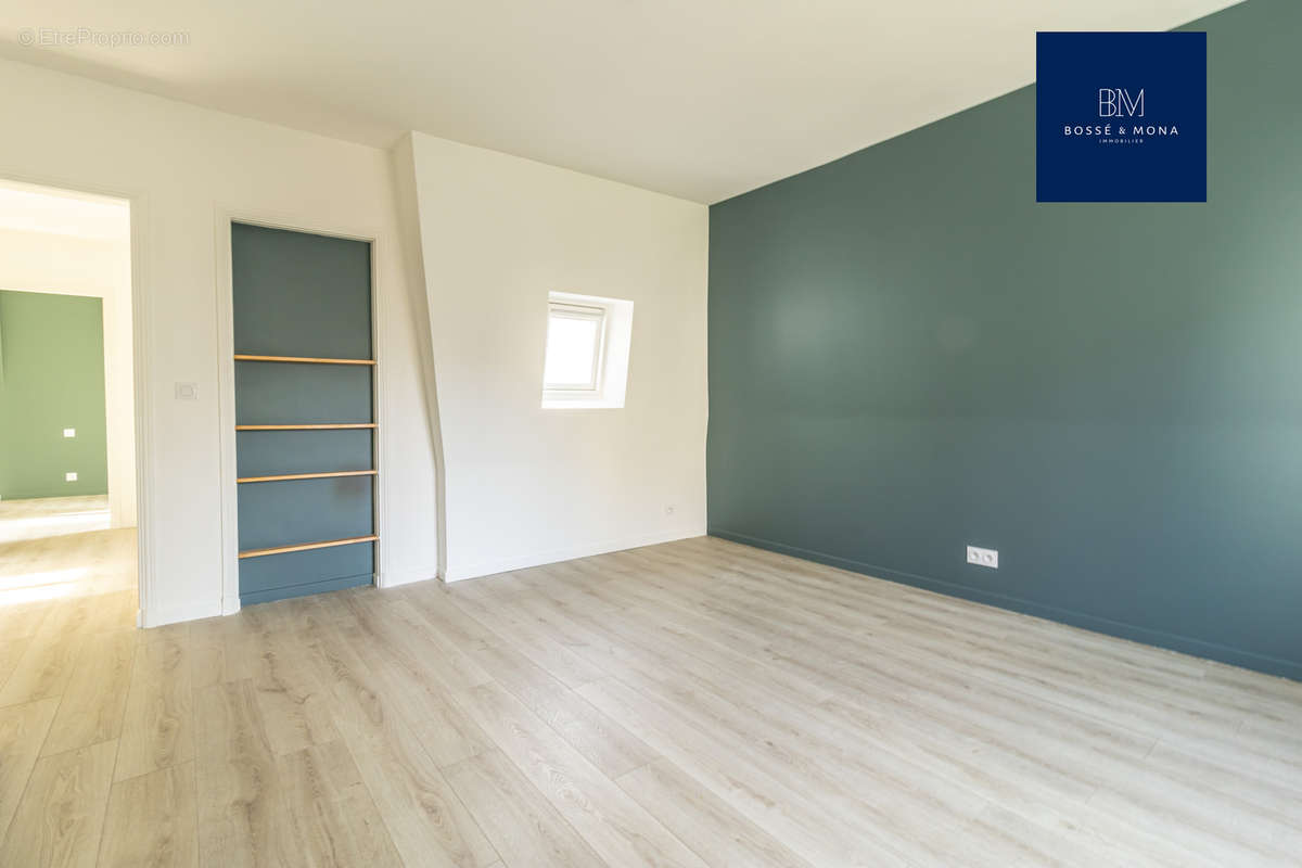 Appartement à LEVALLOIS-PERRET