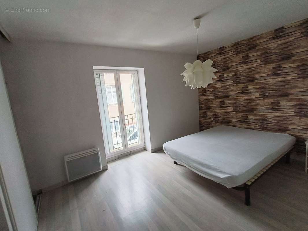 T2 bis chambre - Appartement à CASTRES