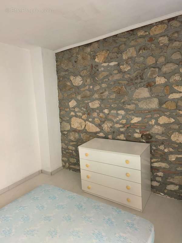 T3 CHAMBRE - Appartement à CASTRES