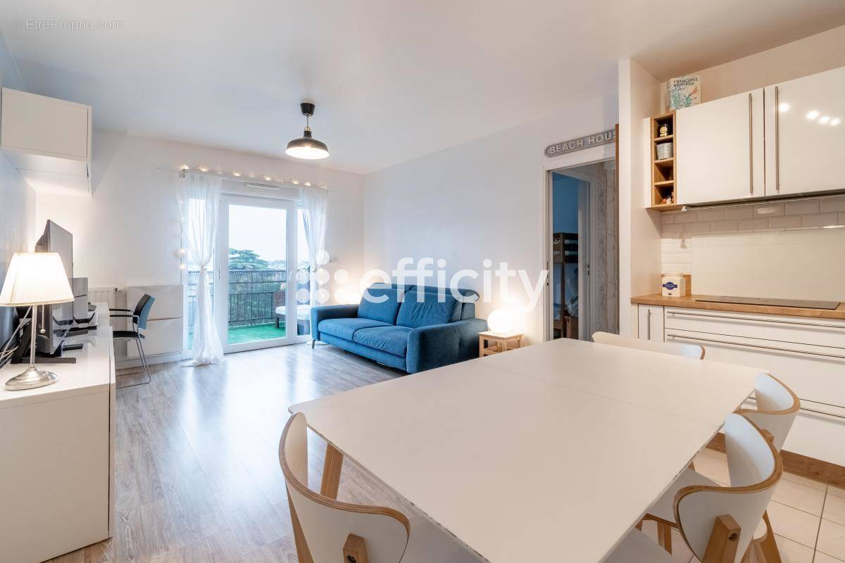 Appartement à ABLON-SUR-SEINE