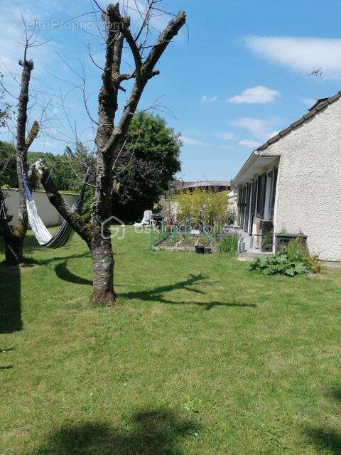 Maison à OZOIR-LA-FERRIERE