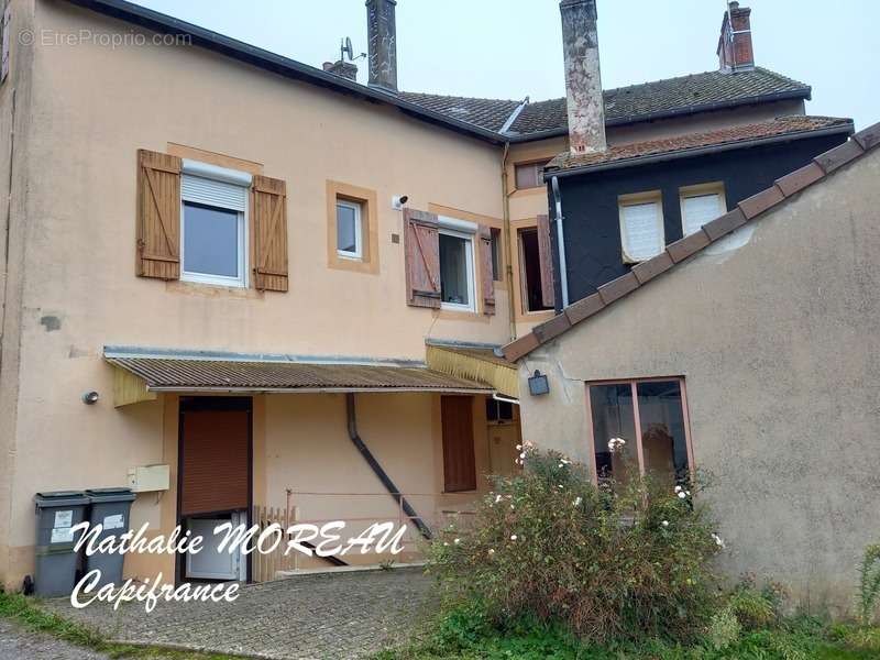 Appartement à EPINAC