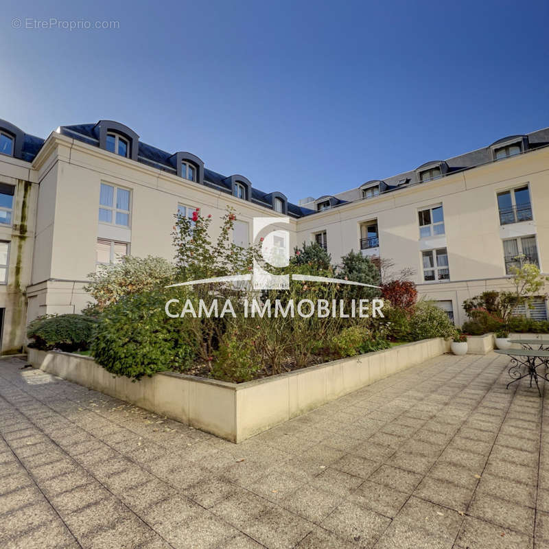 Appartement à VERSAILLES