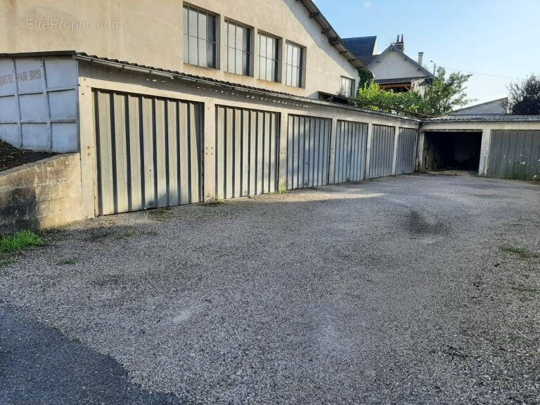 Parking à BRIVE-LA-GAILLARDE