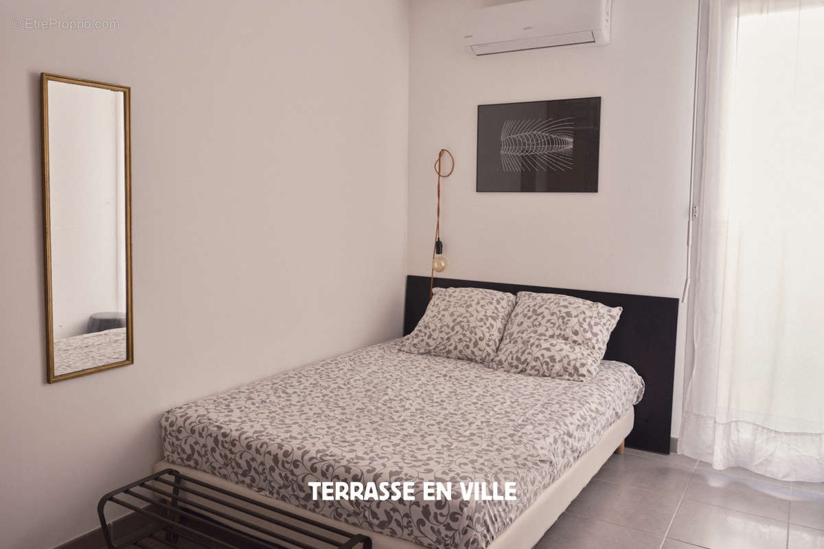 Appartement à MARSEILLE-1E