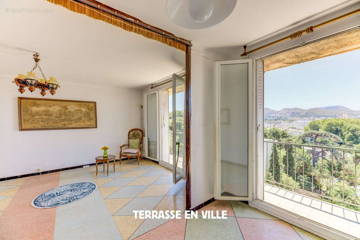 Appartement à MARSEILLE-10E