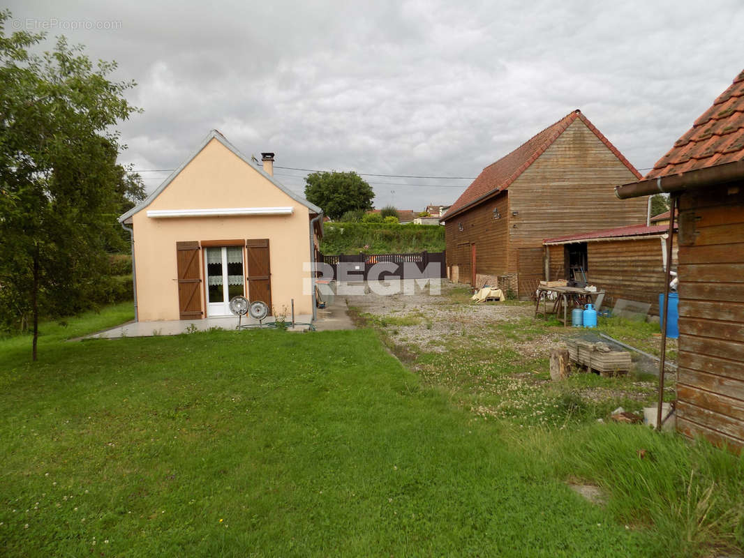 Autre à EAUCOURT-SUR-SOMME