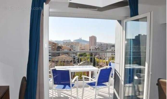 Appartement à MARSEILLE-5E