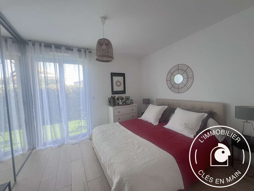 Appartement à PUGET-SUR-ARGENS