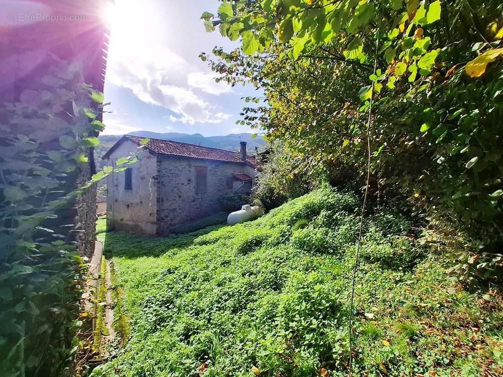 Maison à CHEIN-DESSUS