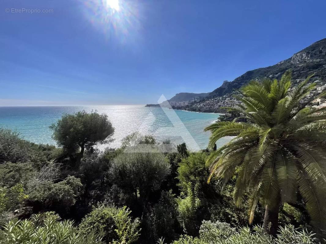 Appartement à ROQUEBRUNE-CAP-MARTIN