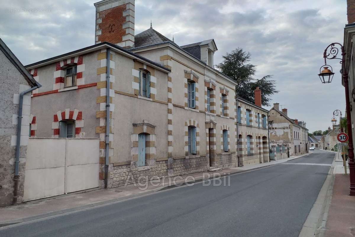 Maison à CHEMERY