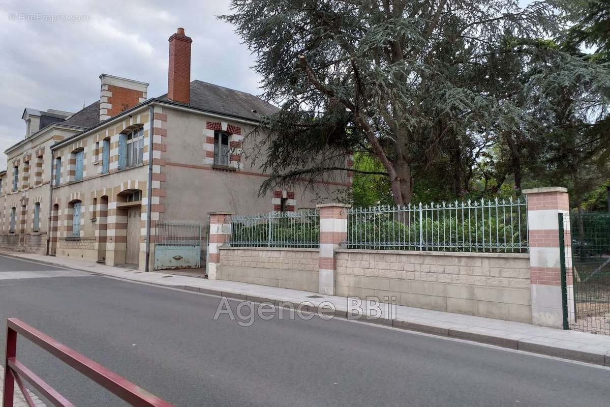 Maison à CHEMERY