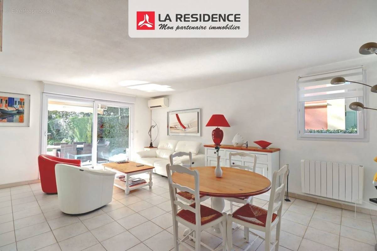 Appartement à FREJUS