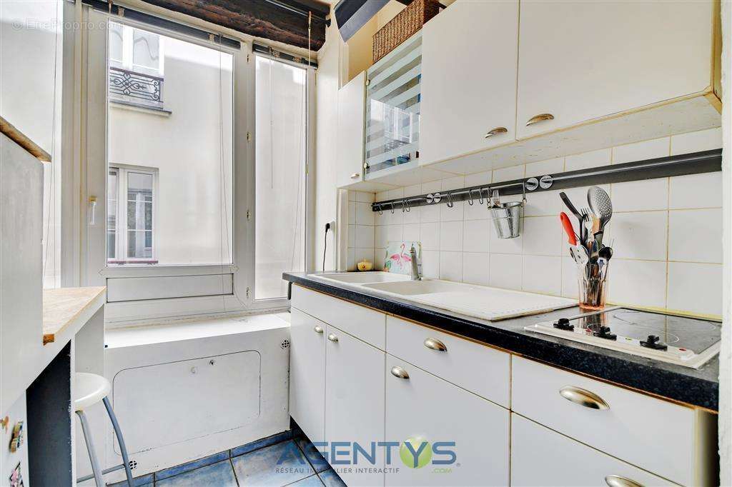 Appartement à PARIS-11E