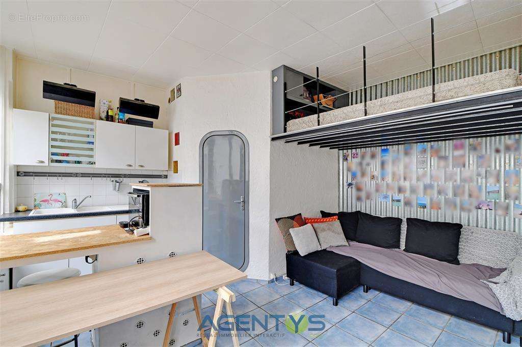 Appartement à PARIS-11E