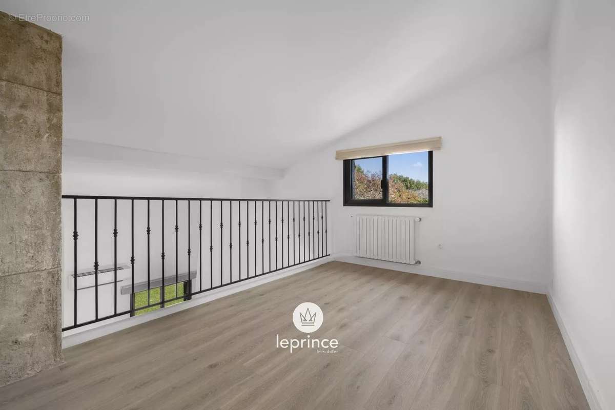 Appartement à VALBONNE