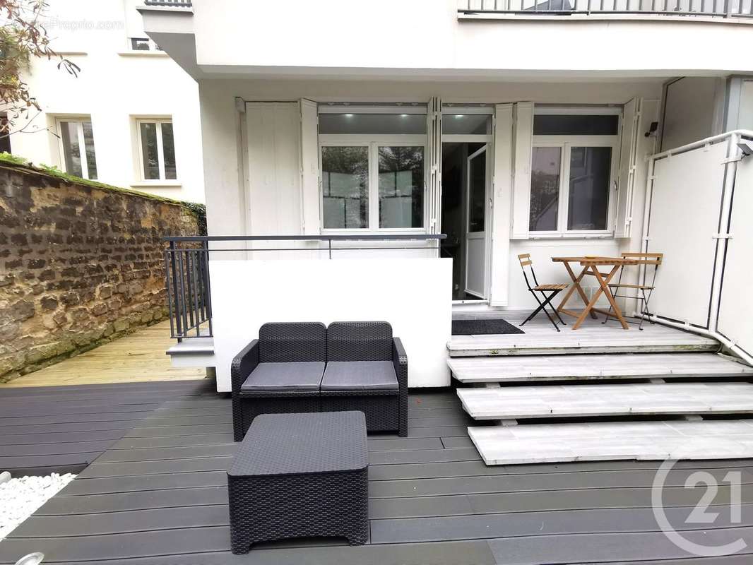 Appartement à NEUILLY-SUR-SEINE