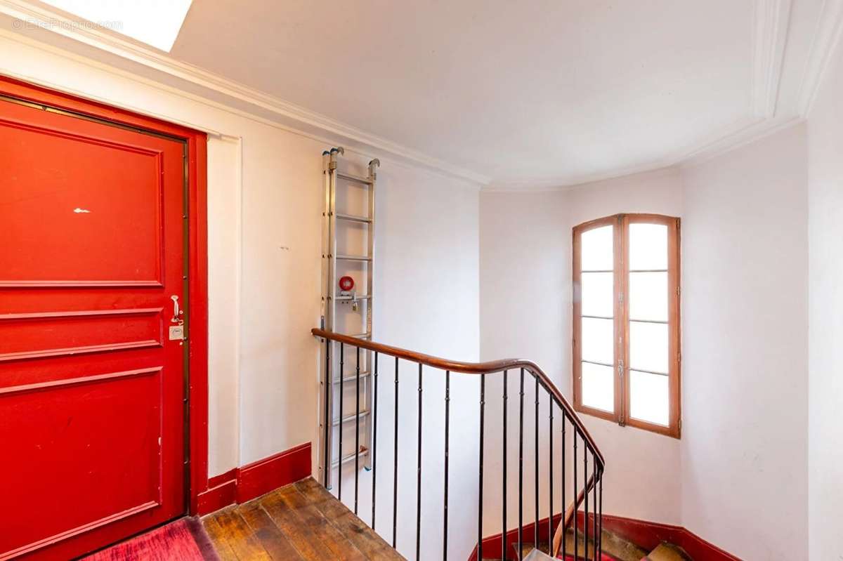 Appartement à PARIS-9E