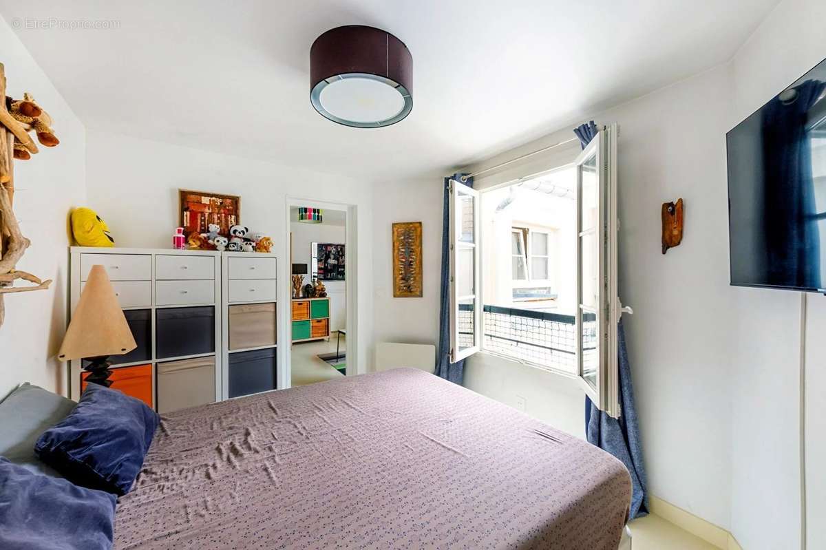 Appartement à PARIS-9E