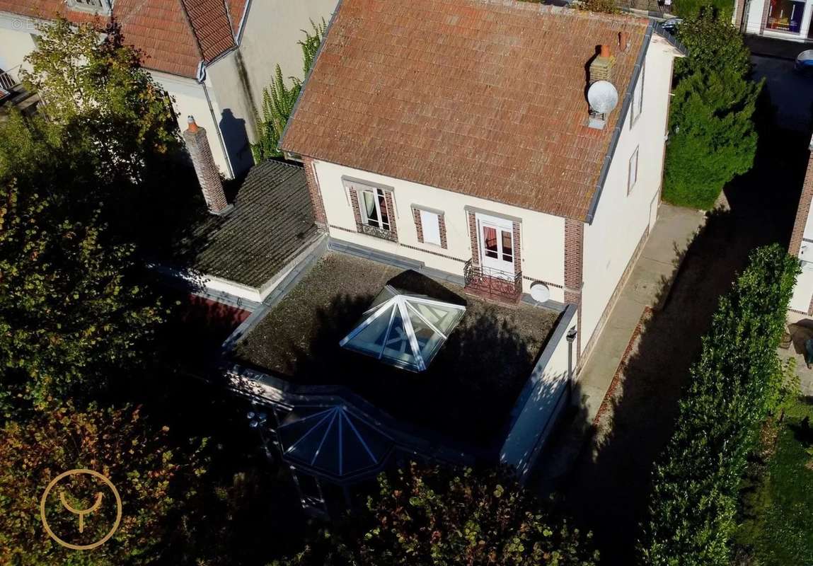 Maison à ROMILLY-SUR-SEINE