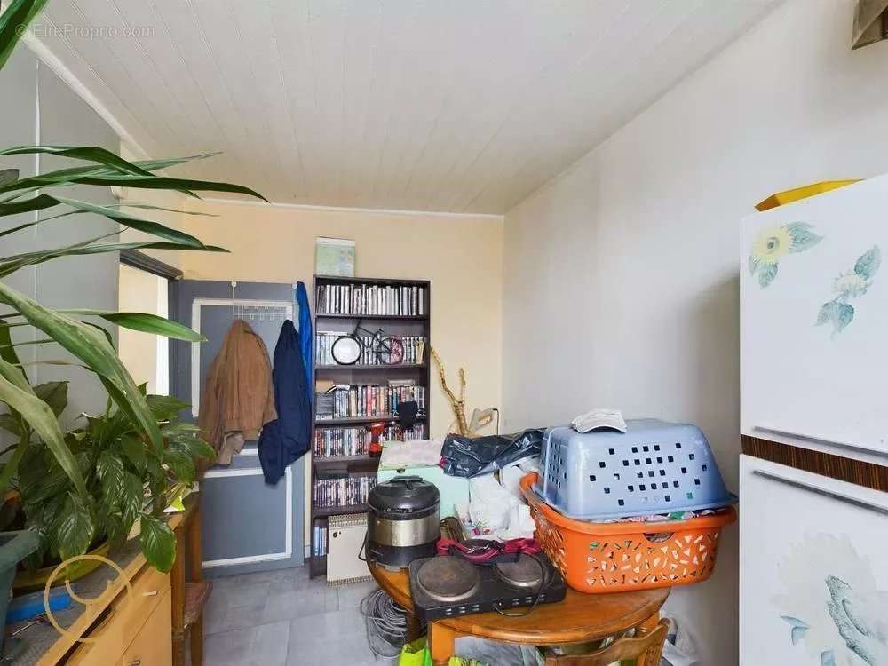 Appartement à MAIZIERES-LA-GRANDE-PAROISSE