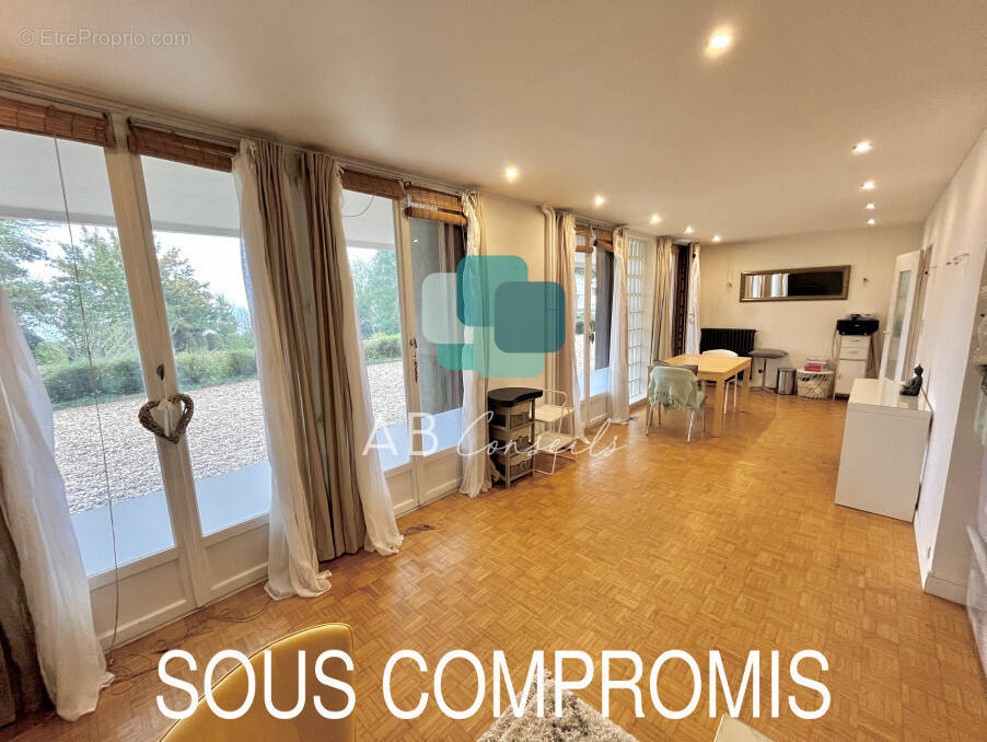 Appartement à BOIS-GUILLAUME