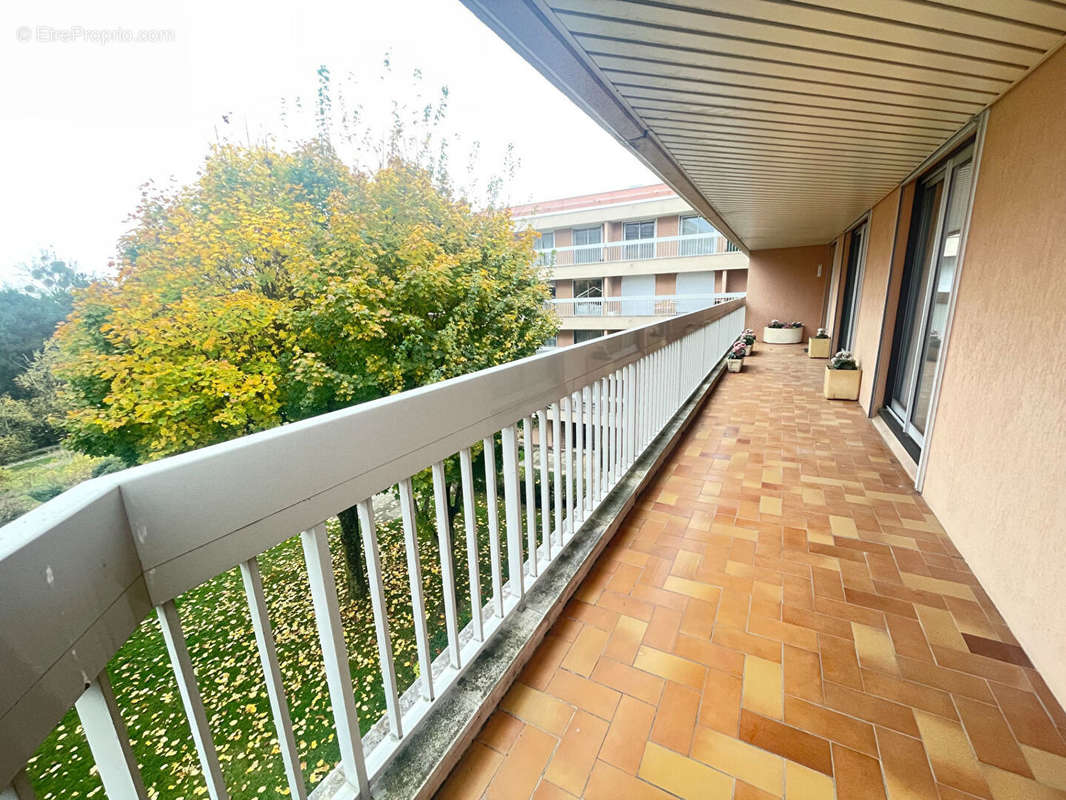 Appartement à VERRIERES-LE-BUISSON