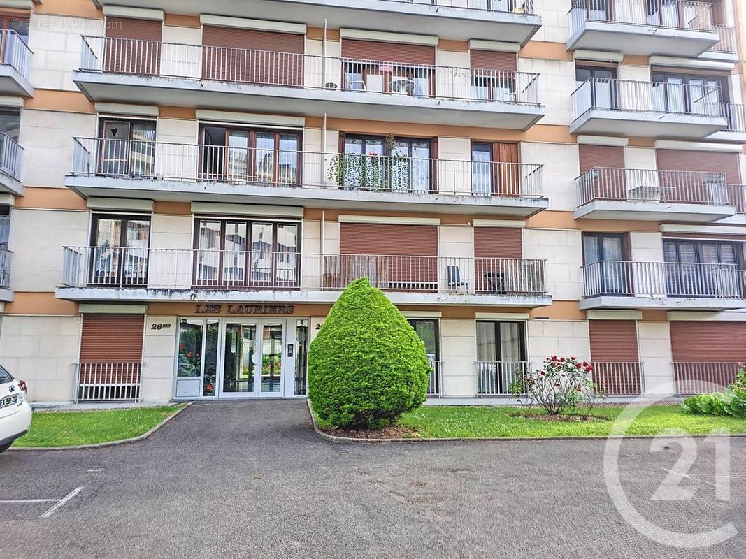 Appartement à MELUN