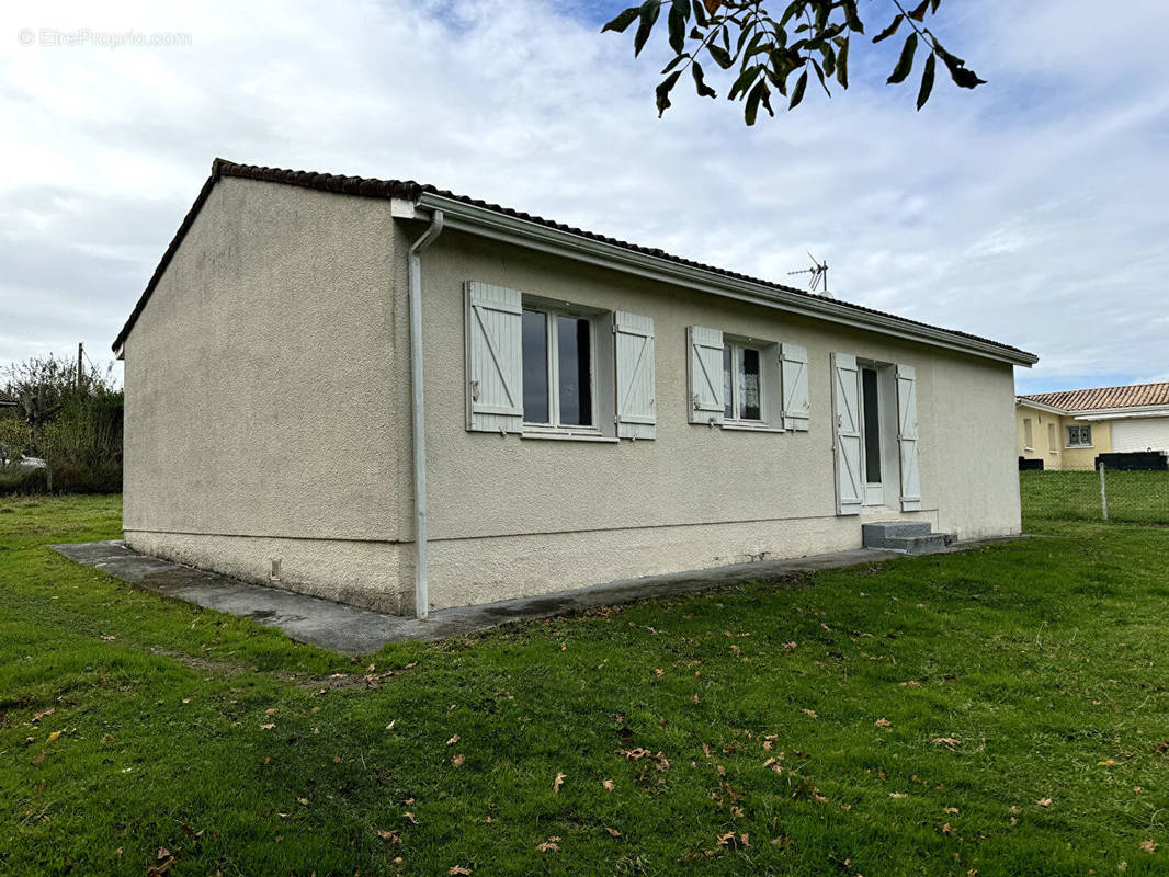 Maison à SAINT-ANDRE-DE-CUBZAC