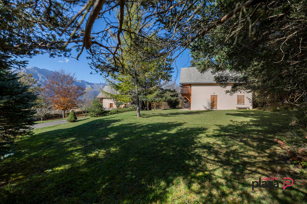 Maison à SAINT-BONNET-EN-CHAMPSAUR