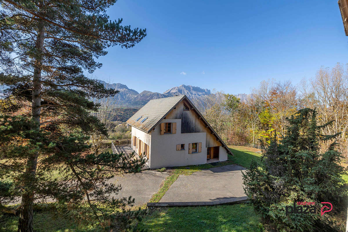 Maison à SAINT-BONNET-EN-CHAMPSAUR