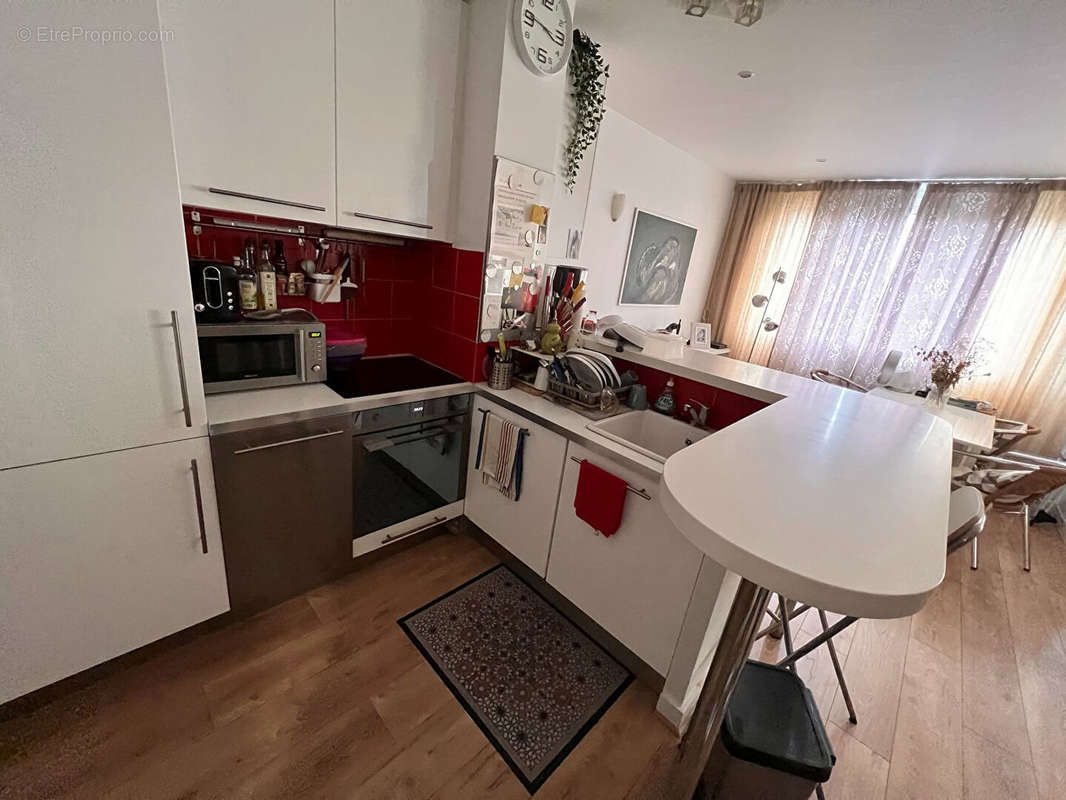 Appartement à PARIS-18E