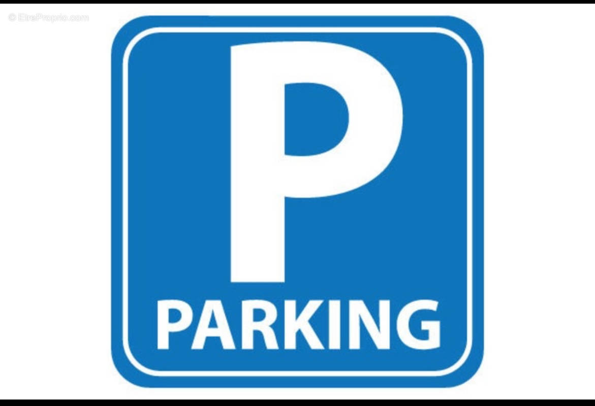 Parking à CHAMPS-SUR-MARNE