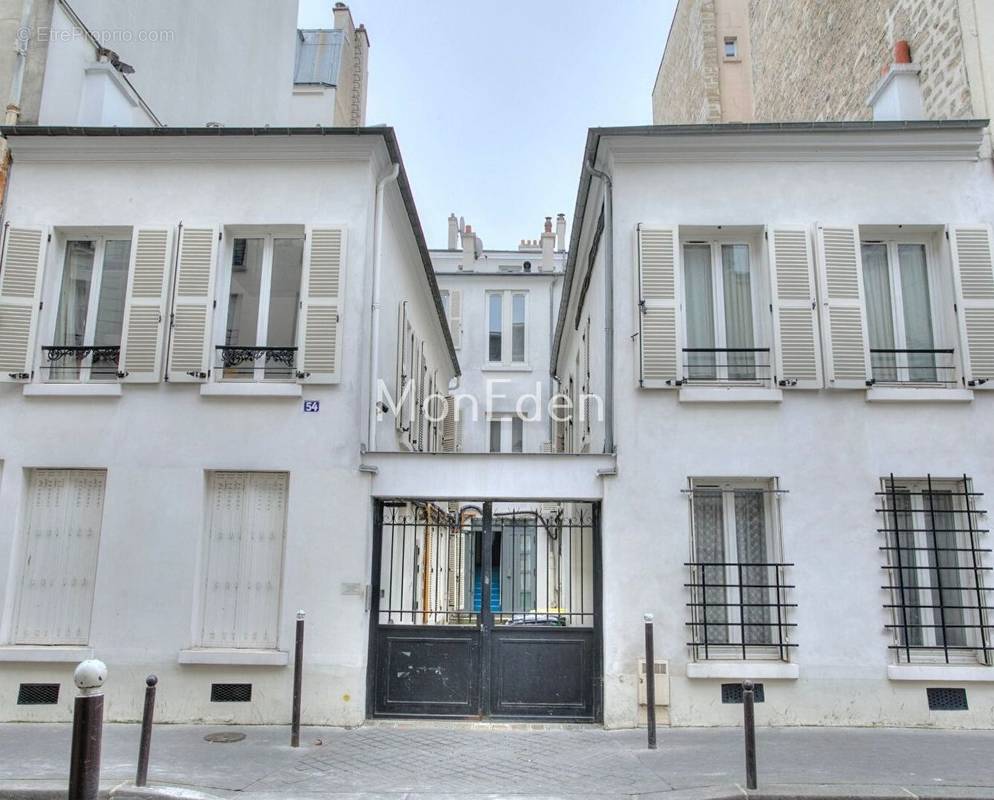 Appartement à PARIS-17E