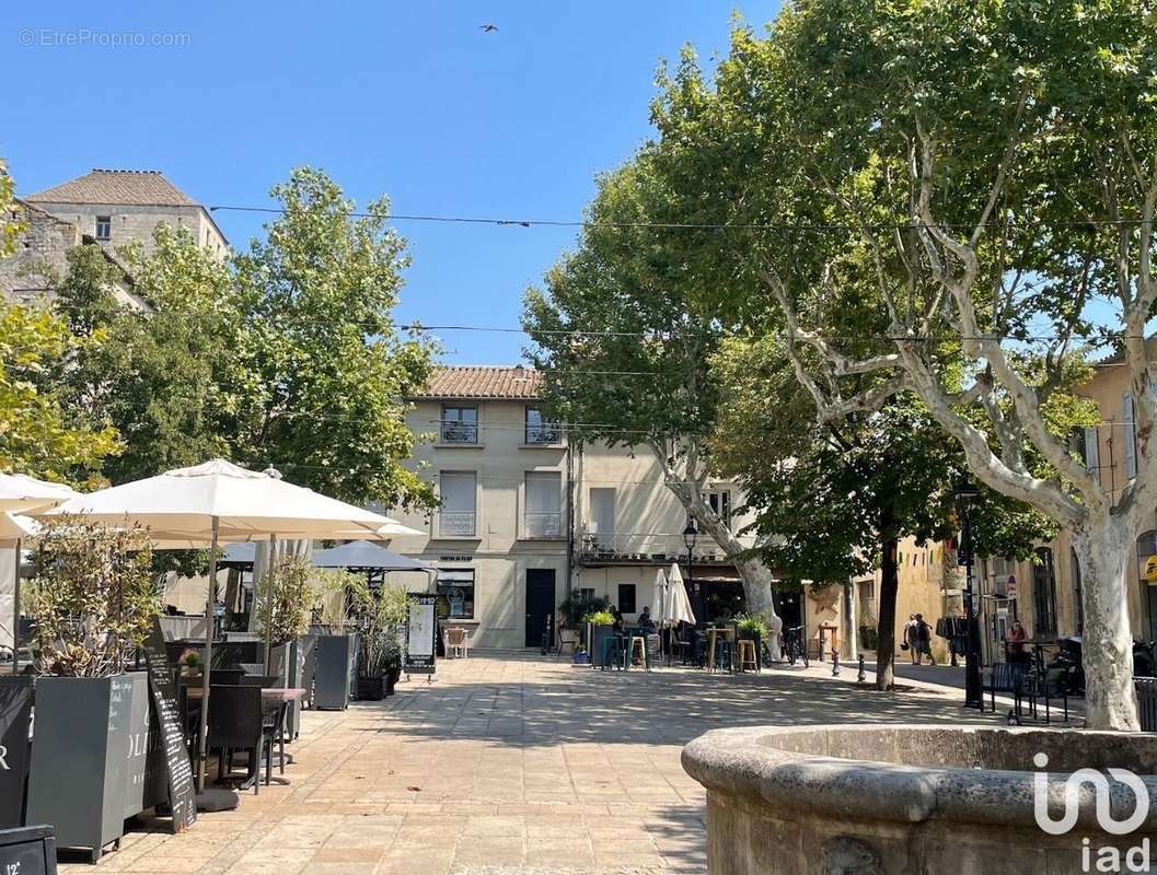 Photo 2 - Commerce à VILLENEUVE-LES-AVIGNON