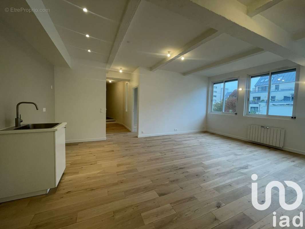 Photo 2 - Appartement à COURBEVOIE