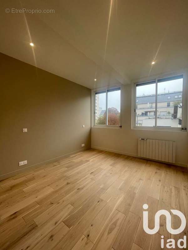 Photo 4 - Appartement à COURBEVOIE