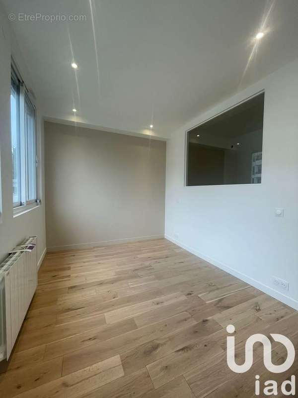 Photo 5 - Appartement à COURBEVOIE