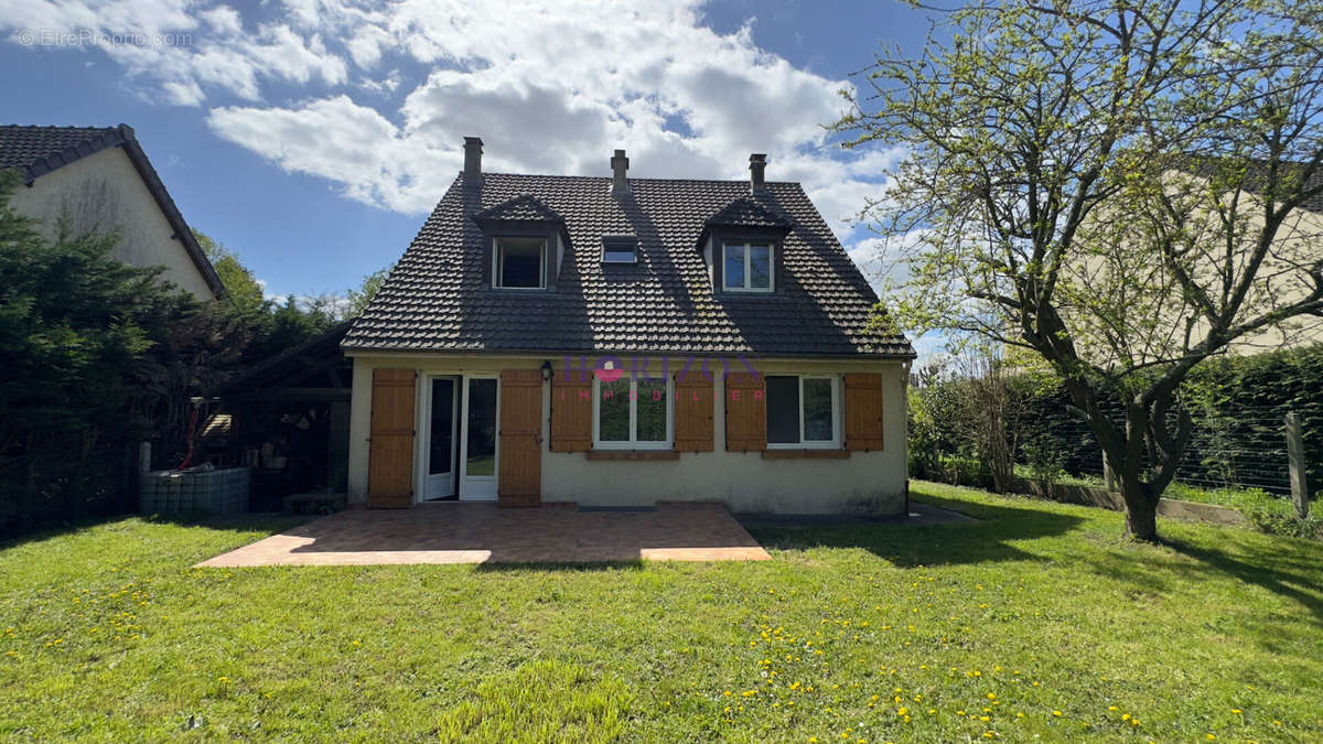 Maison à MAREIL-EN-FRANCE