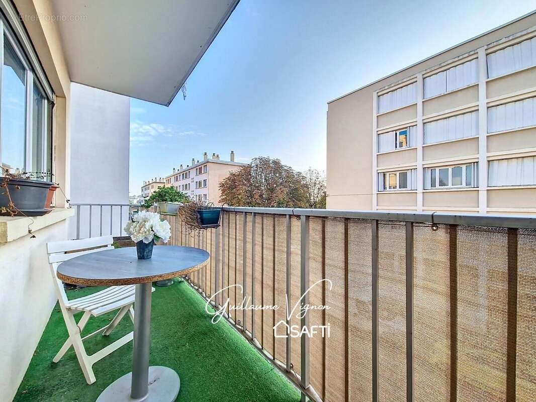 Photo 3 - Appartement à SAINTE-FOY-LES-LYON