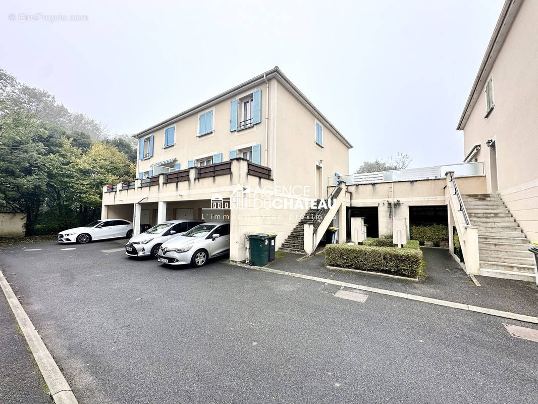 Appartement à SAVIGNY-LE-TEMPLE