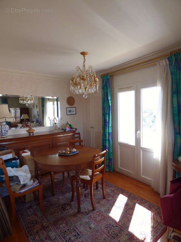 Appartement à SARTROUVILLE