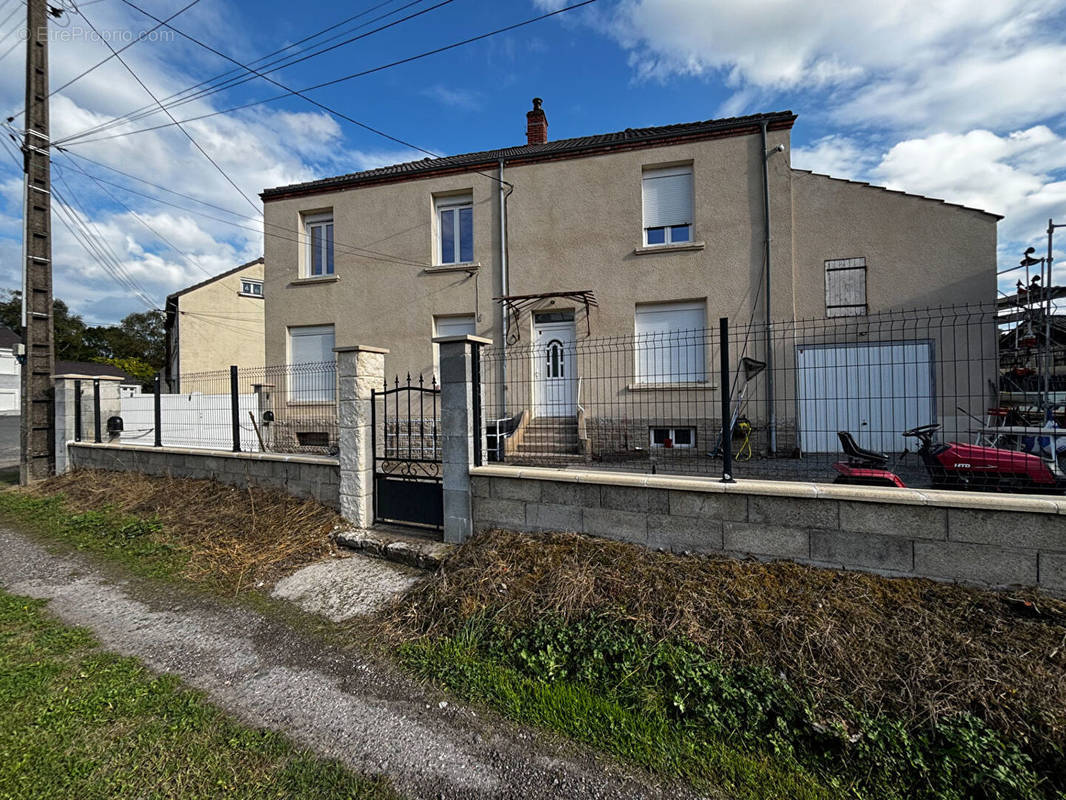 Maison à MONTCEAU-LES-MINES