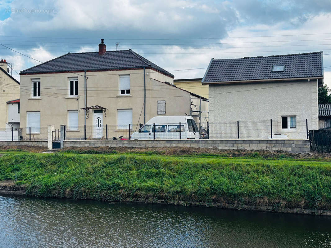 Maison à MONTCEAU-LES-MINES