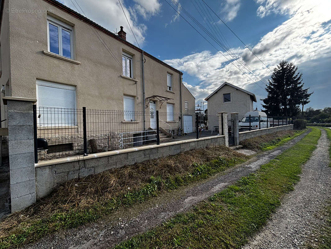 Maison à MONTCEAU-LES-MINES