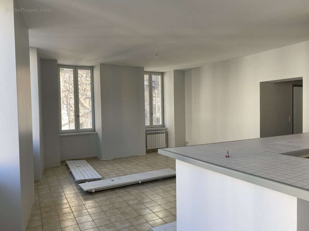 Appartement à JOYEUSE